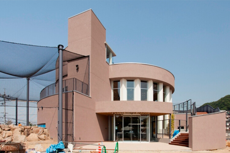 徳山動物園　自然学習館